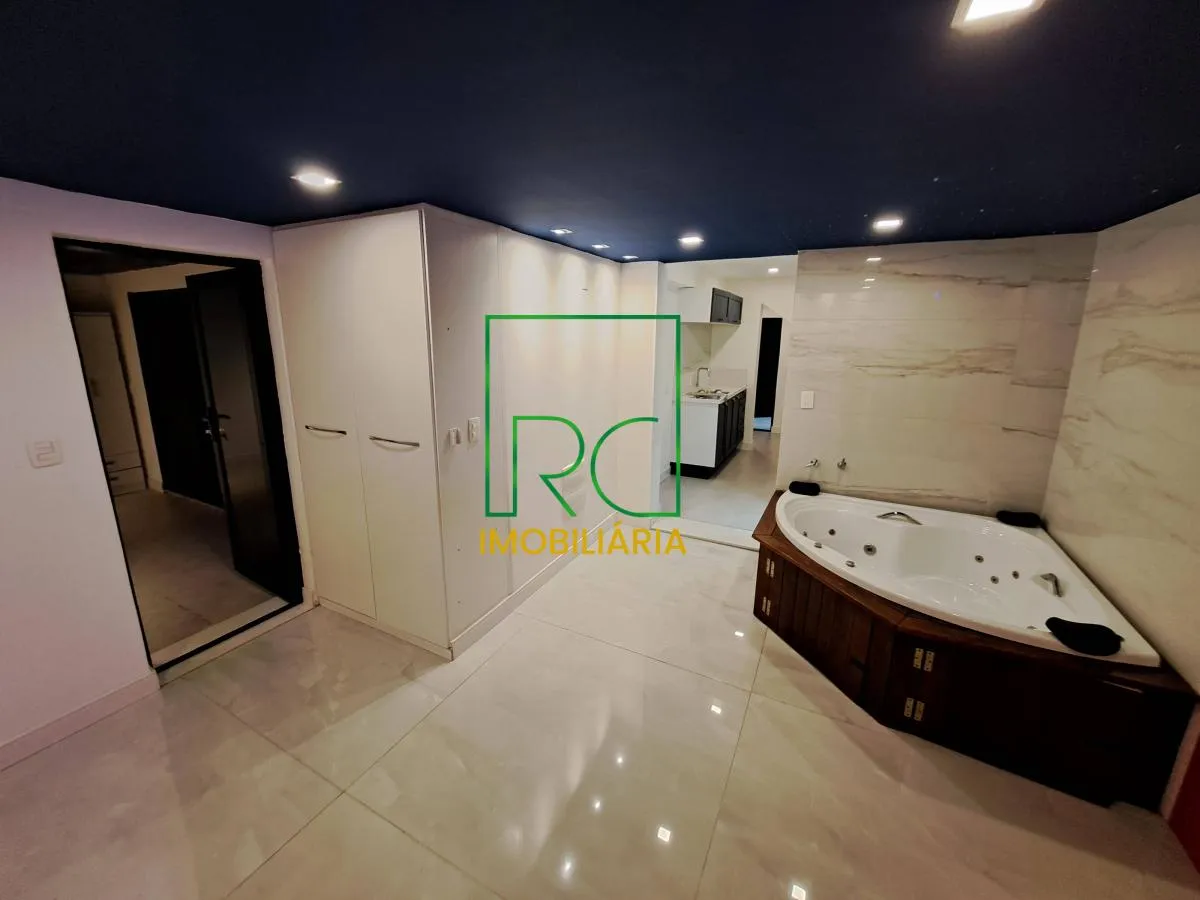 Casa de condomínio para alugar com 5 quartos e 900 m² — photo 36