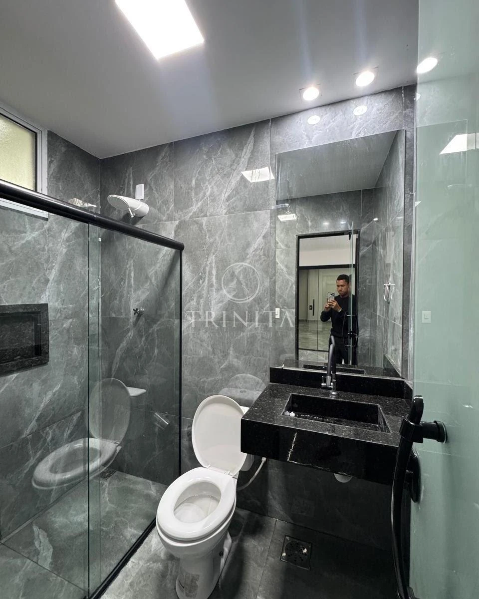 6-bedroom house, 3 with their own bathrooms, 350 m² — photo 16