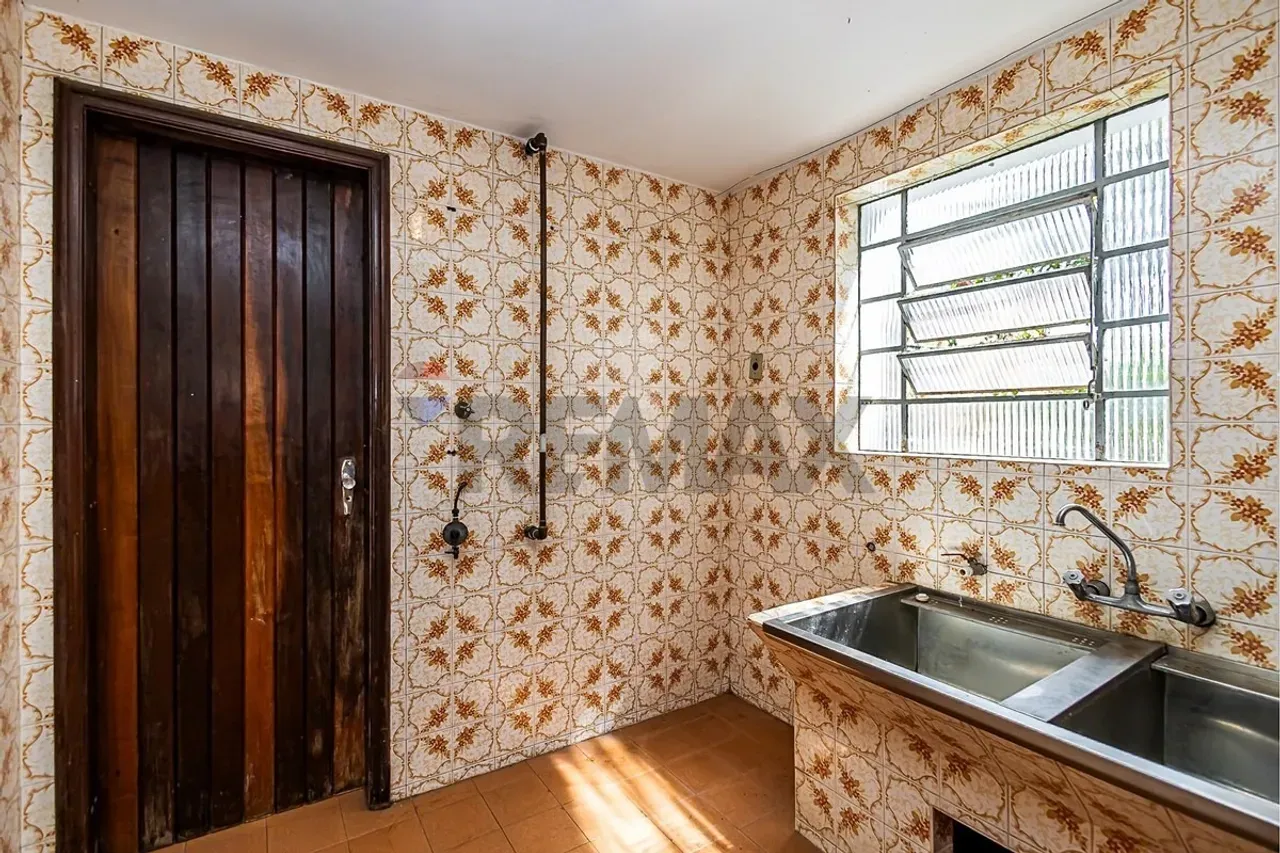 House with 3 bedrooms, 1 en-suite and private garden 309 m² — photo 19