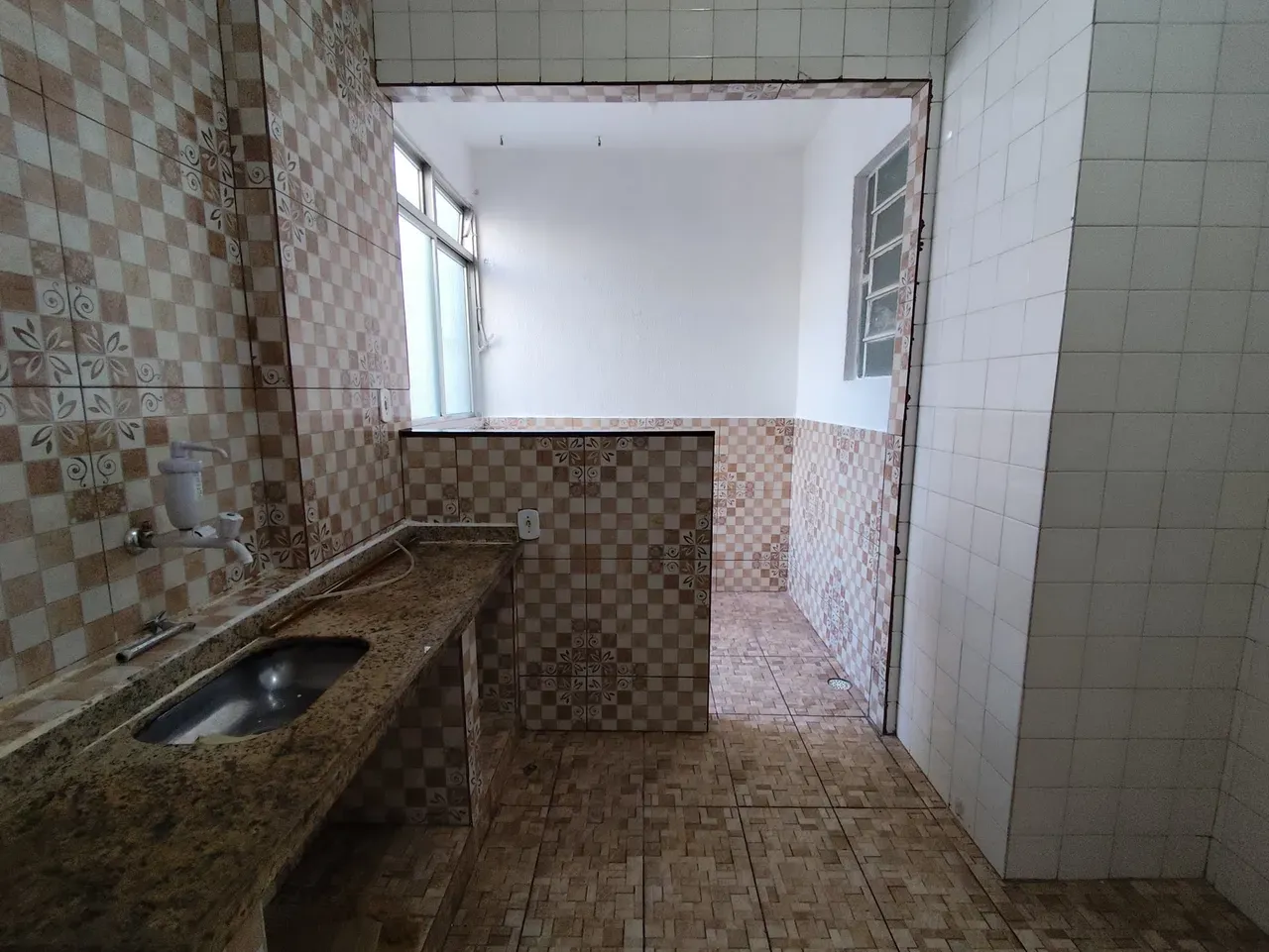 Деревянный пол или ламинат и 2 спальни: квартира 64 м² — photo 9