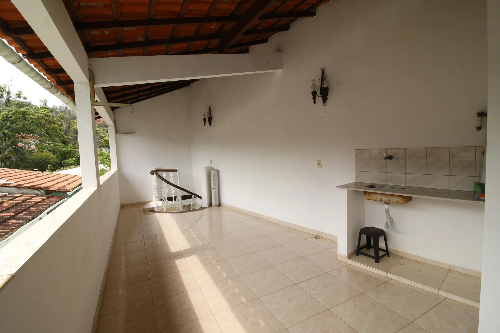 3-bedroom house with a garden — photo 29