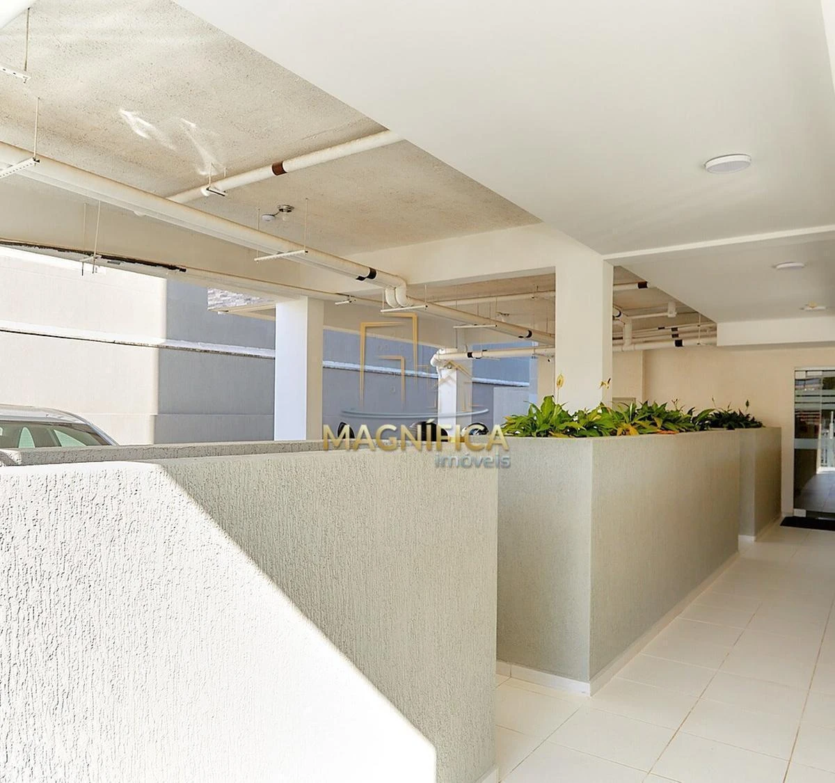 Wood or laminate floors in a one-bedroom apartment, 35 m² — photo 20