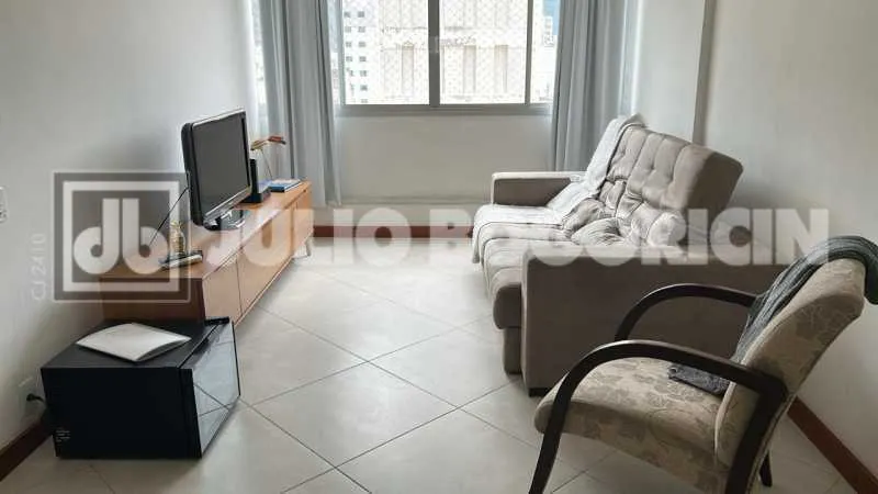 Apartamento sem mobília com 2 quartos e cozinha integrada — photo 9