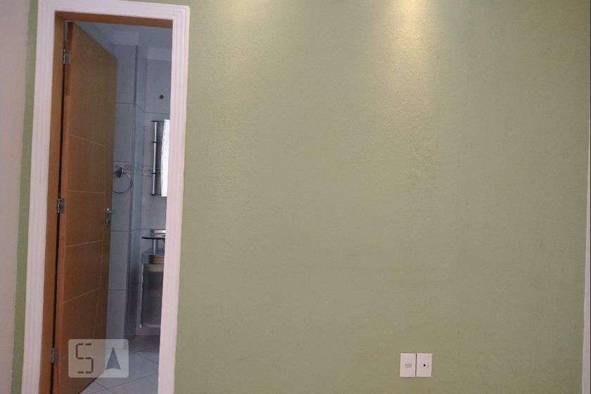 Невелика квартира з 2 спальнями 55 м² і окремою кухнею — photo 20