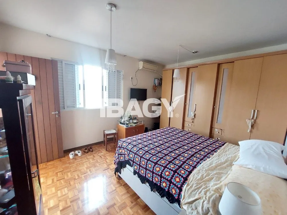 Furnished house with 5 bedrooms and 4 parking spots — photo 25