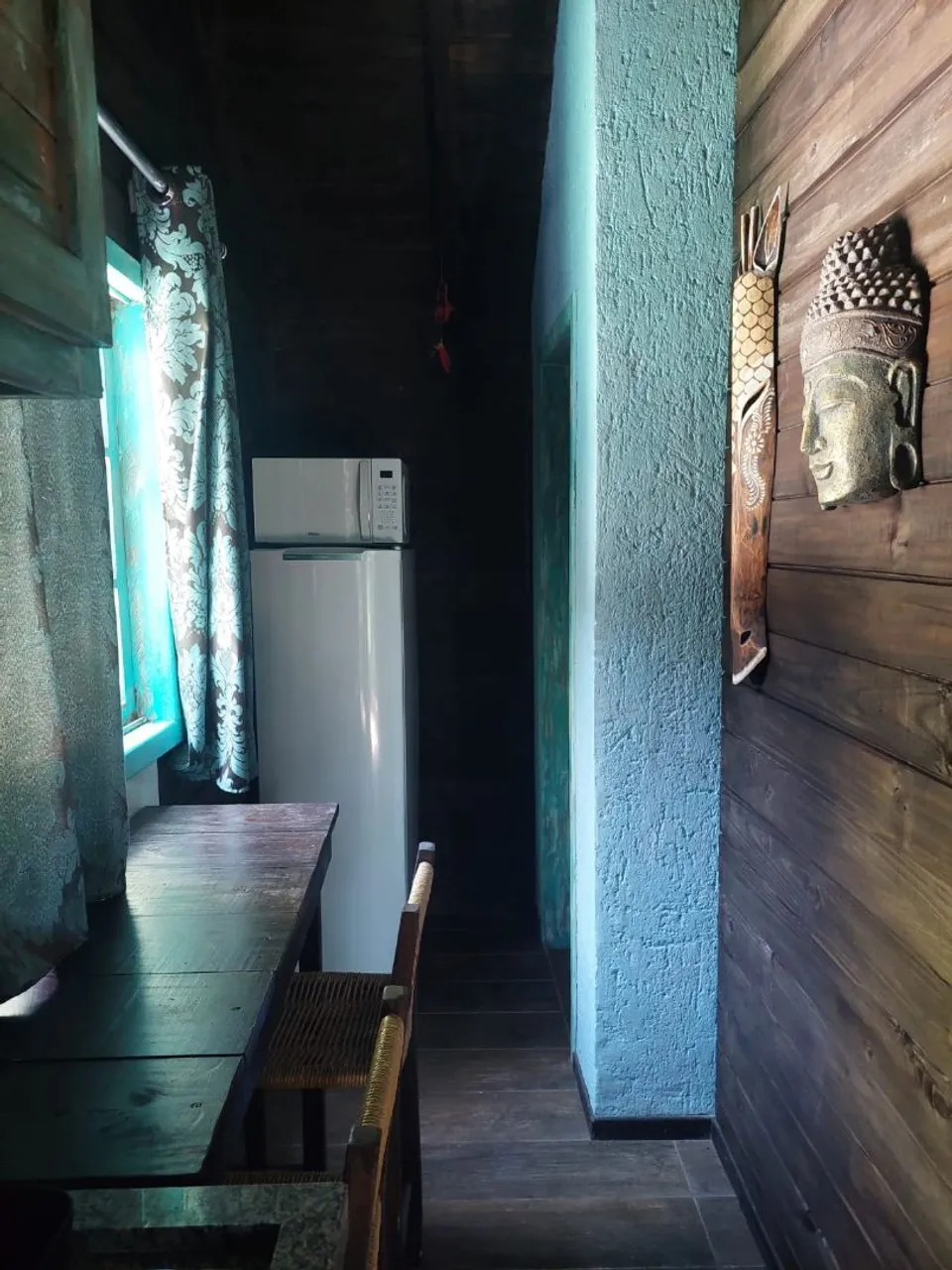 Furnished studio, 20 m², with wood or laminate floors — photo 2