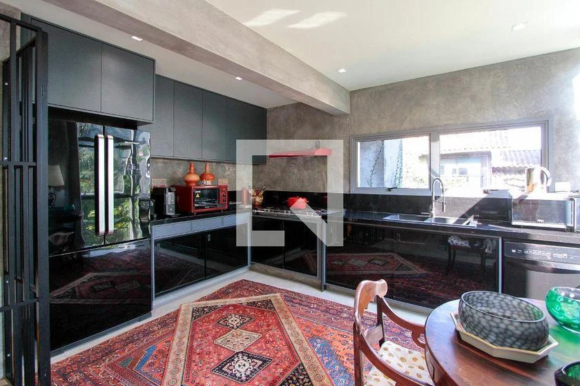 Casa mobiliada com 4 suítes e 560 m² — photo 2