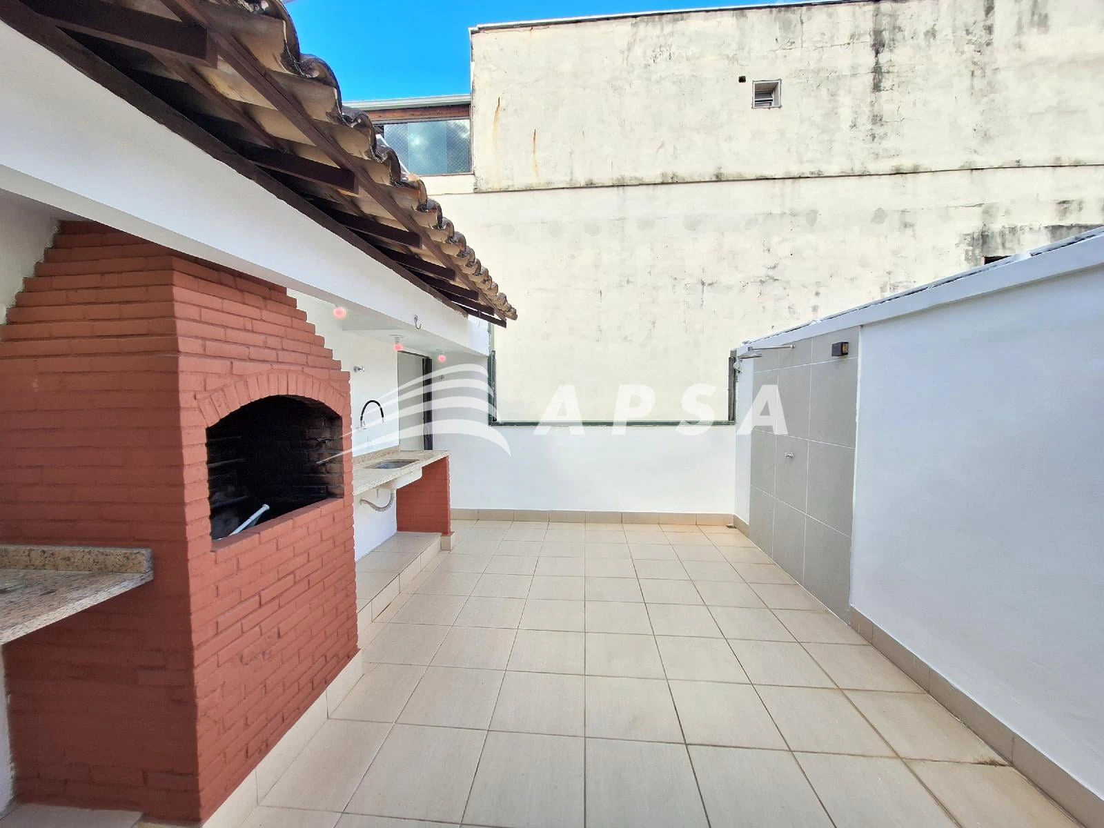 Apartamento triplex de 2 quartos com garagem para 2 carros — photo 19