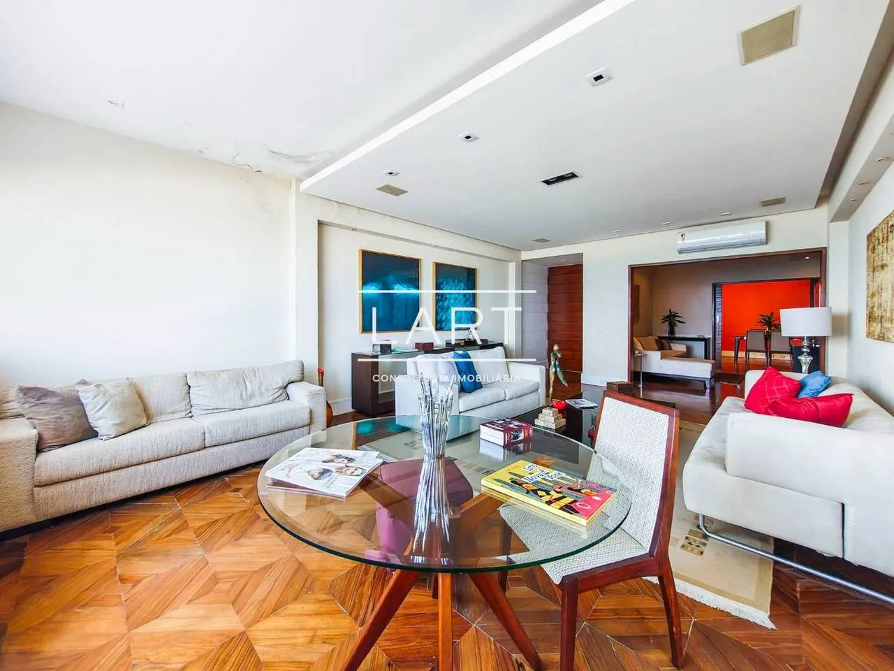 3-bedroom apartment with a water view in Rio de Janeiro — photo 18