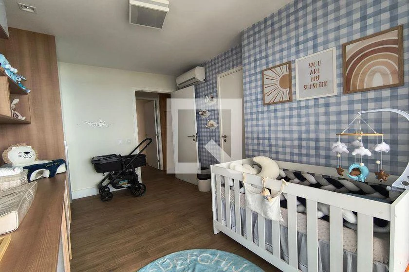 160 m² rental apartment with 4 en-suite rooms and balcony — photo 43