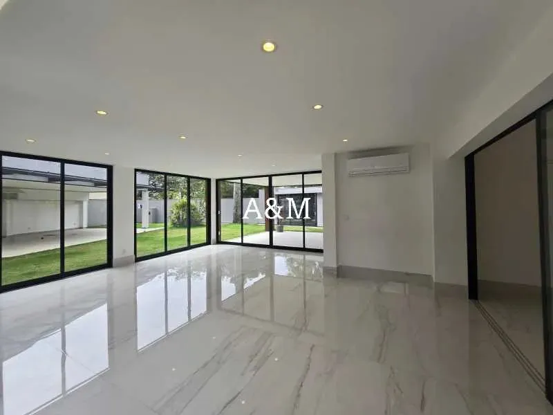 Casa com 4 quartos e 5 banheiros, 4 vagas — photo 10