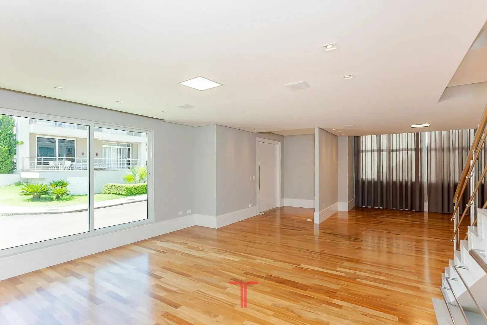Дом 550 м² с 5 спальнями и приватным садом — photo 153