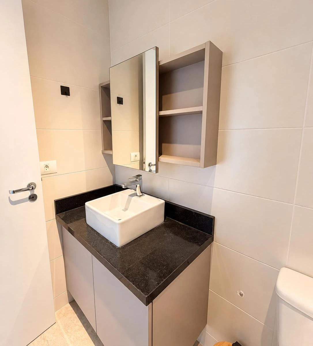 Furnished apartment, 38 m², with a washing machine — photo 15