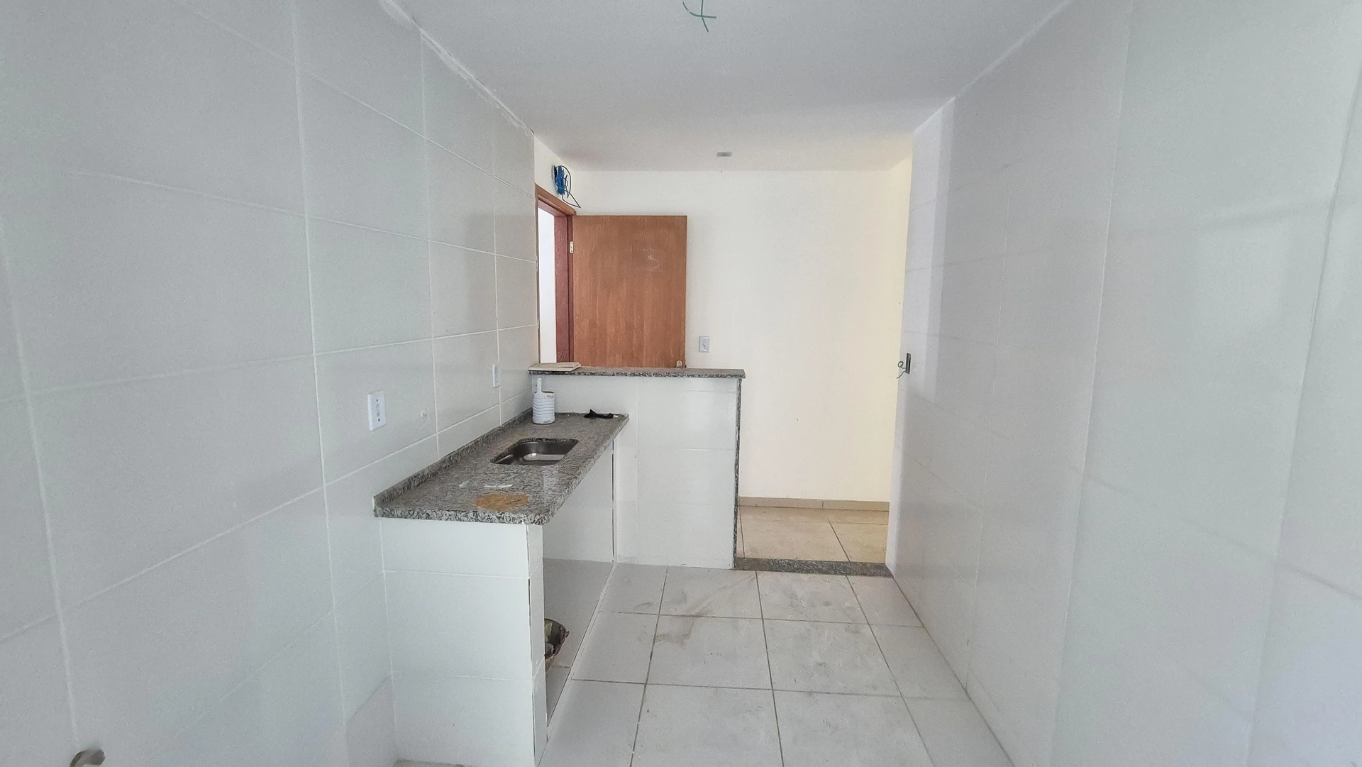 2-bedroom unfurnished apartment with closed kitchen — photo 22