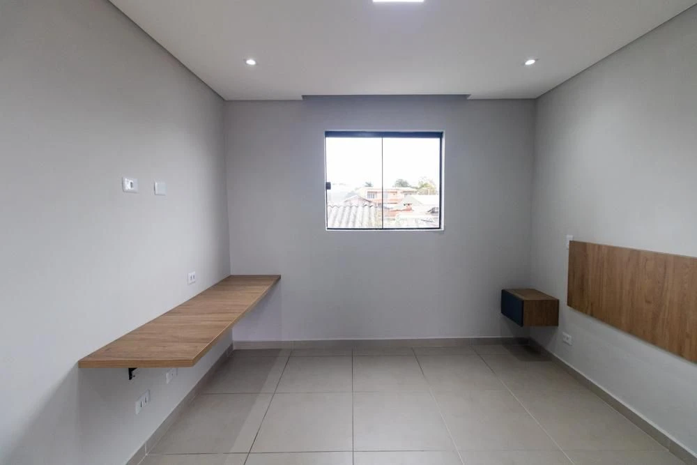 3-bedroom apartment in a building with a pool — photo 8