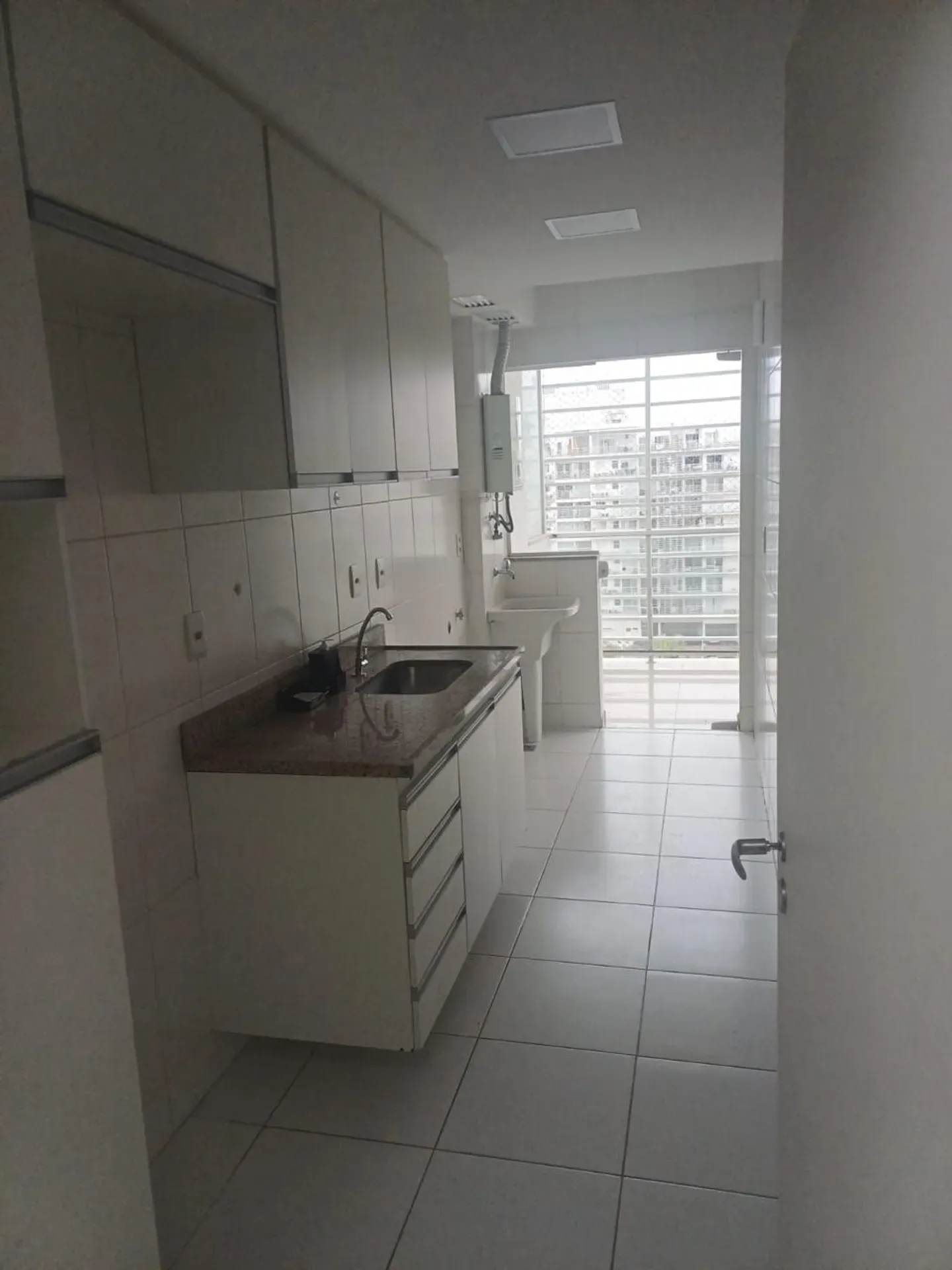 Apartamento com 4 quartos e 3 banheiros — photo 5