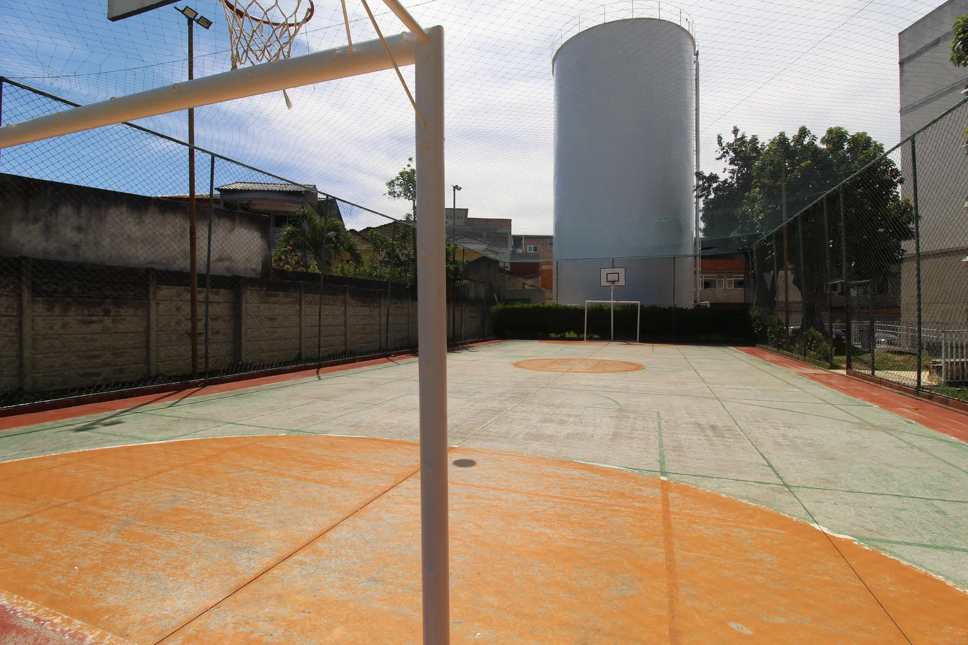 2-bedroom apartment with balcony, well kept and tidy — photo 40