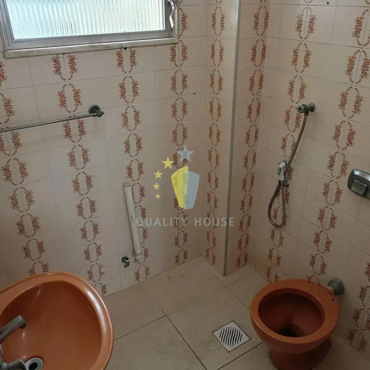 Дерев'яна підлога або ламінат та 1 спальня: квартира 45 м² — photo 13