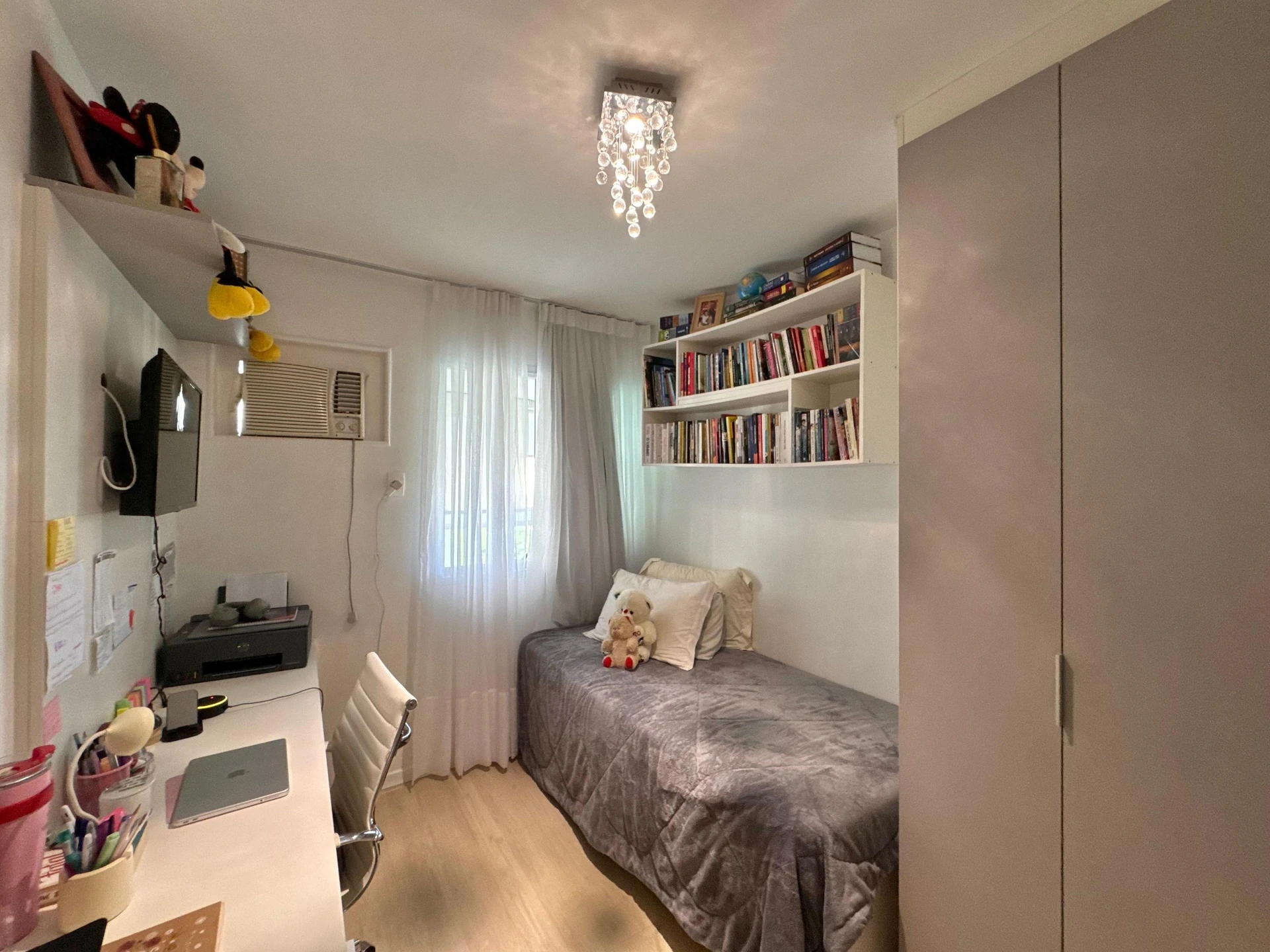 Apartamento mobiliado com 3 quartos e varanda fechada — photo 30