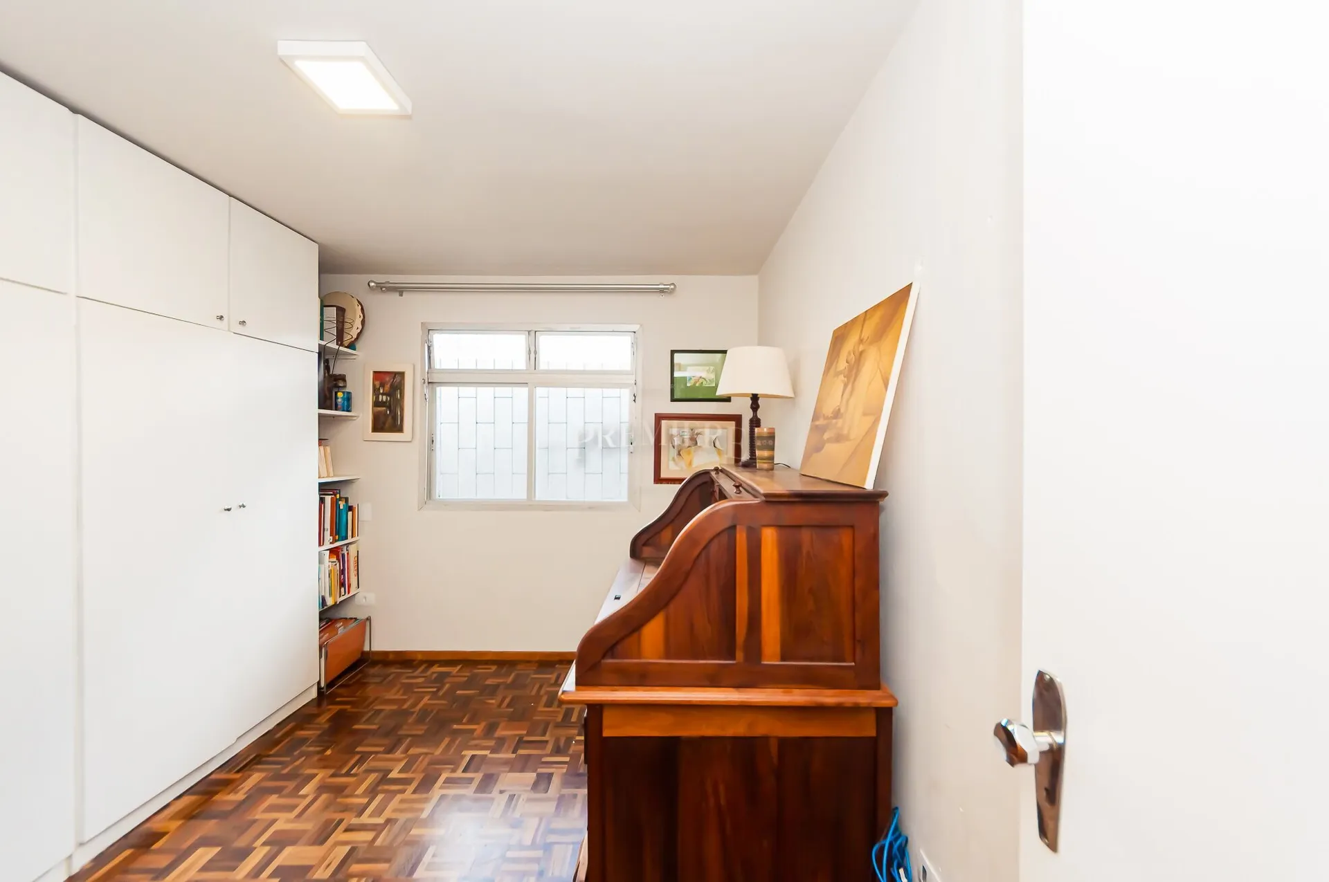 230 m² unfurnished apartment with 4 bedrooms and private garden — photo 25