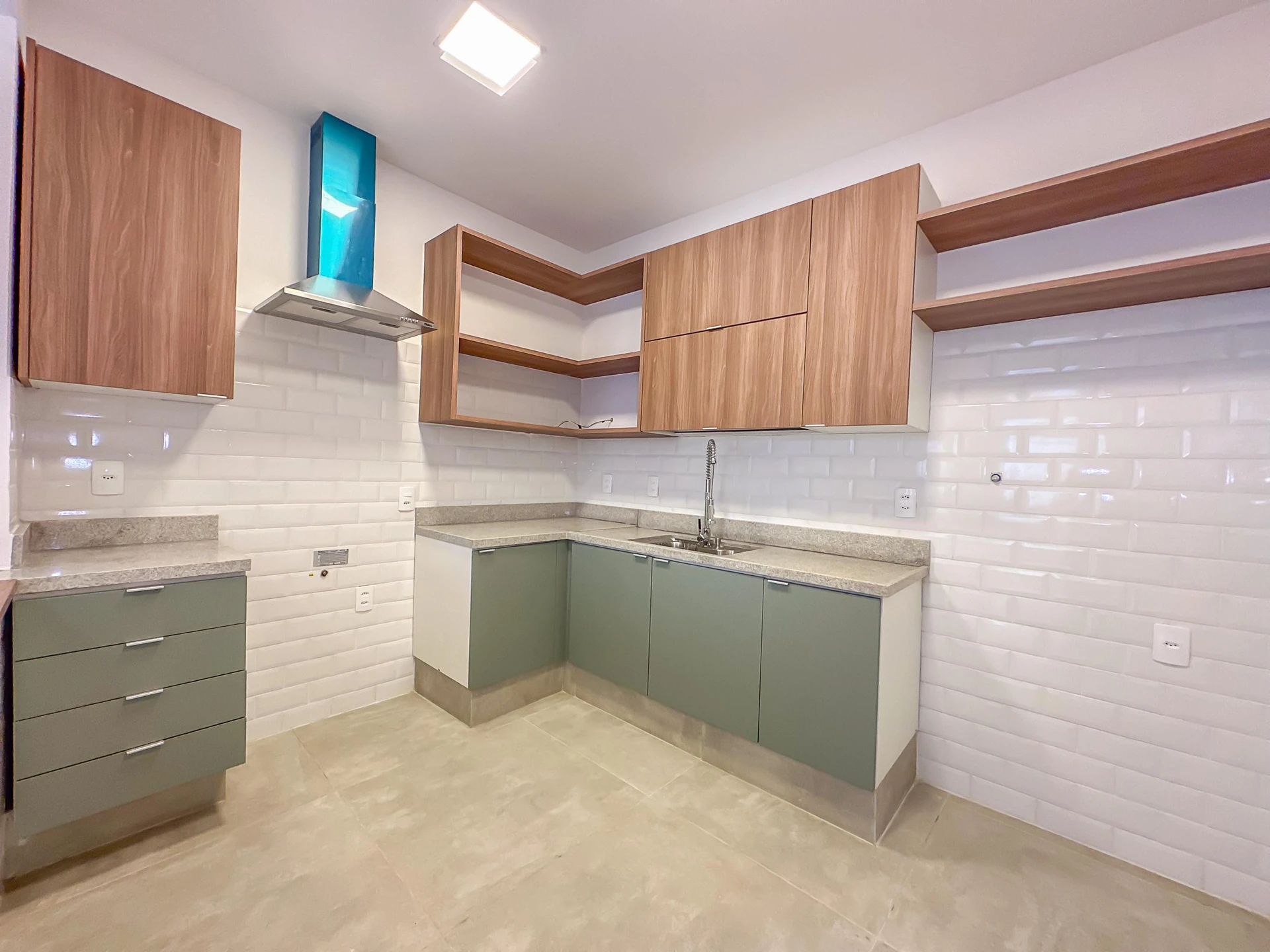 Casa com 3 quartos, sendo 1 suíte, e 1 vaga — photo 2