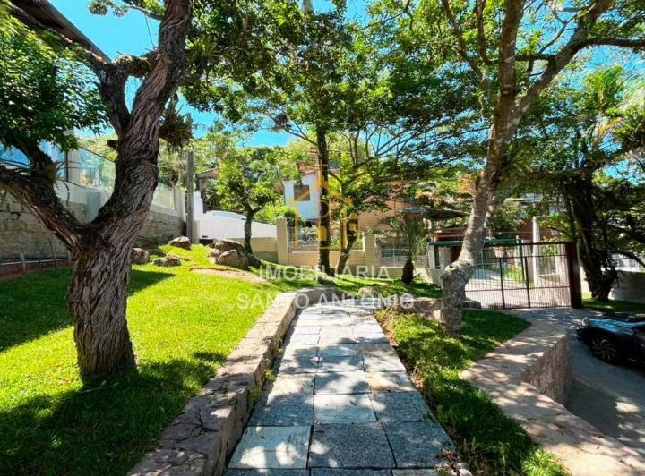 Rentable house with 350 m², 3 bedrooms and 4 parking spots — photo 7