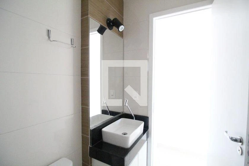 2-bedroom apartment, 1 with its own bathroom, 75 m² — photo 30