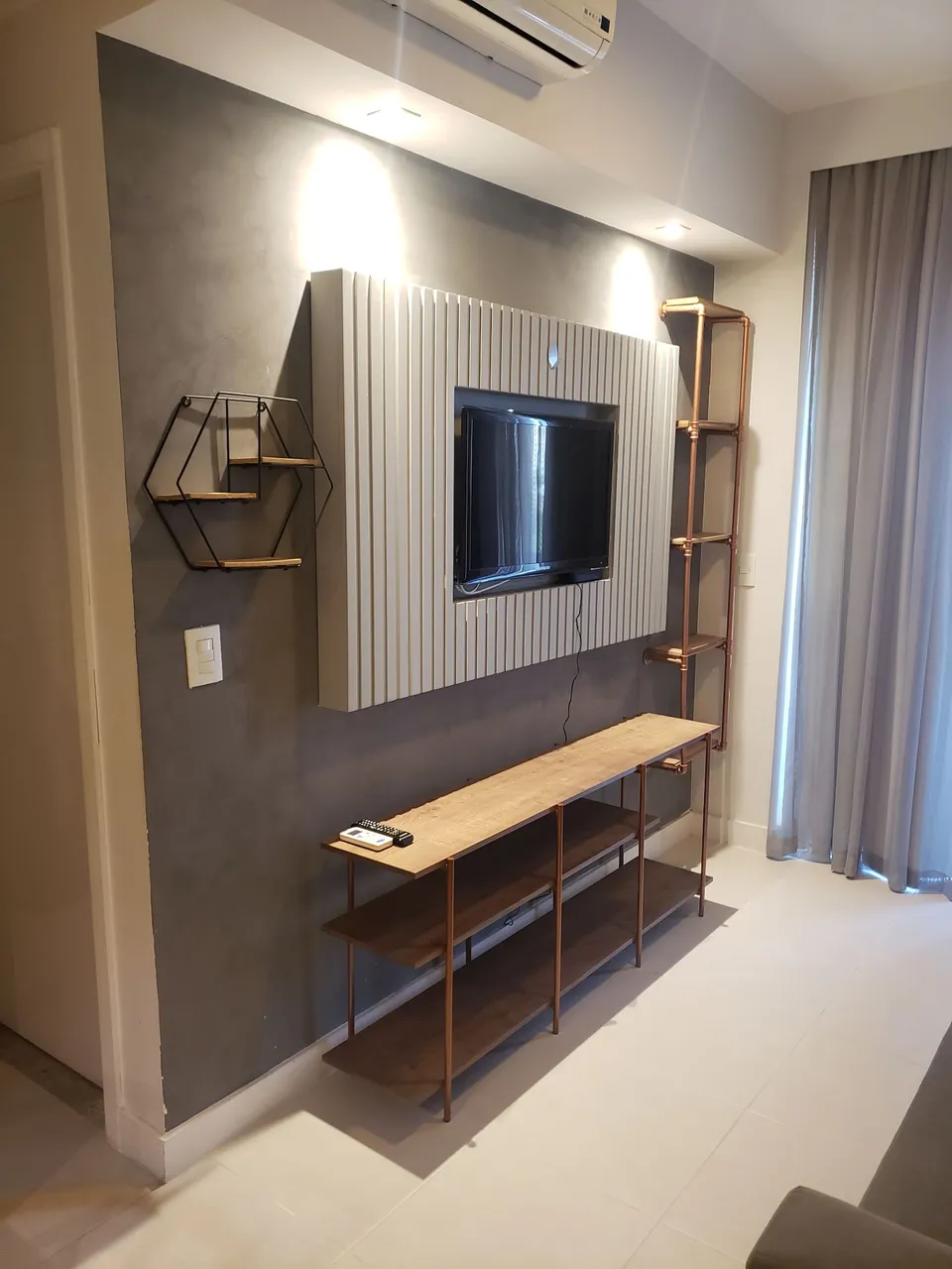 Apartamento amueblado con 1 dormitorio y cocina abierta