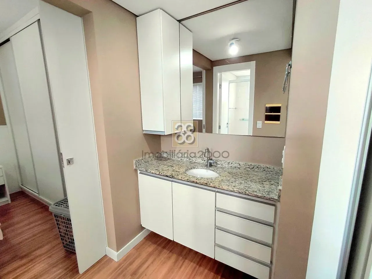 1-bedroom furnished apartment with 69 m² and parking — photo 8