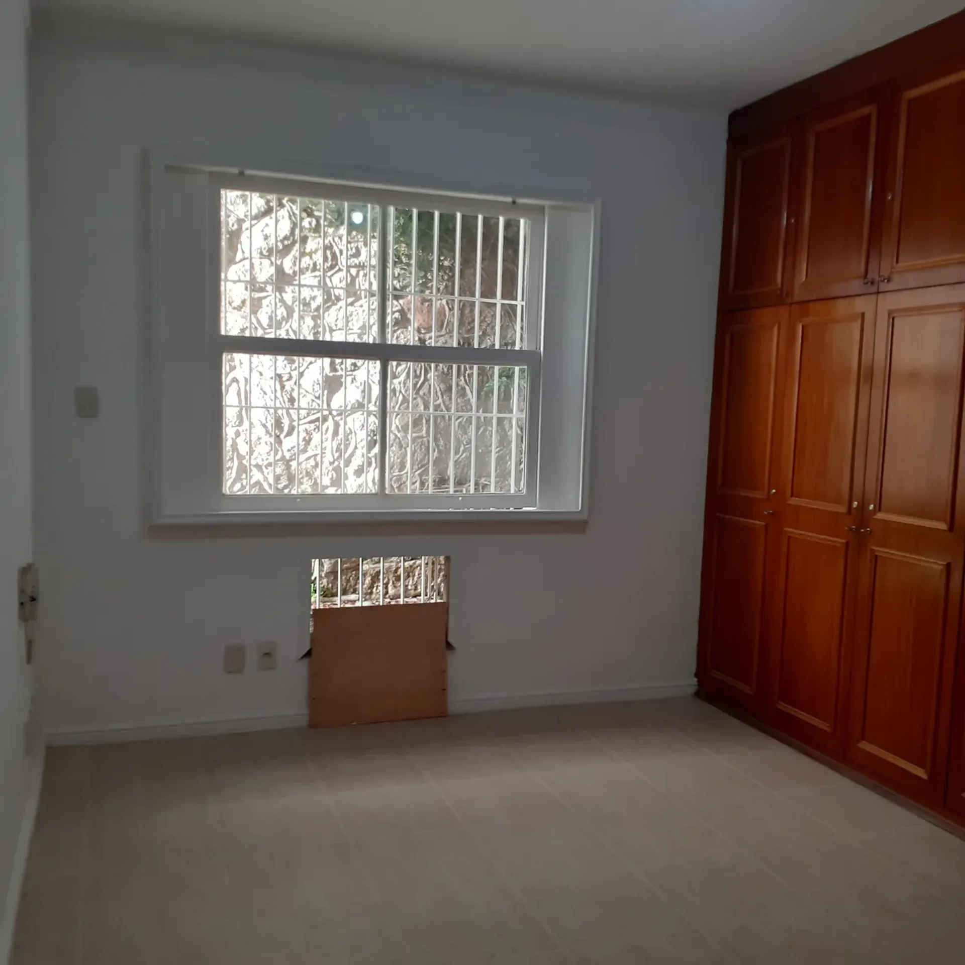 Квартира 153 м² с 2 спальнями и видом на воду и горы — photo 10