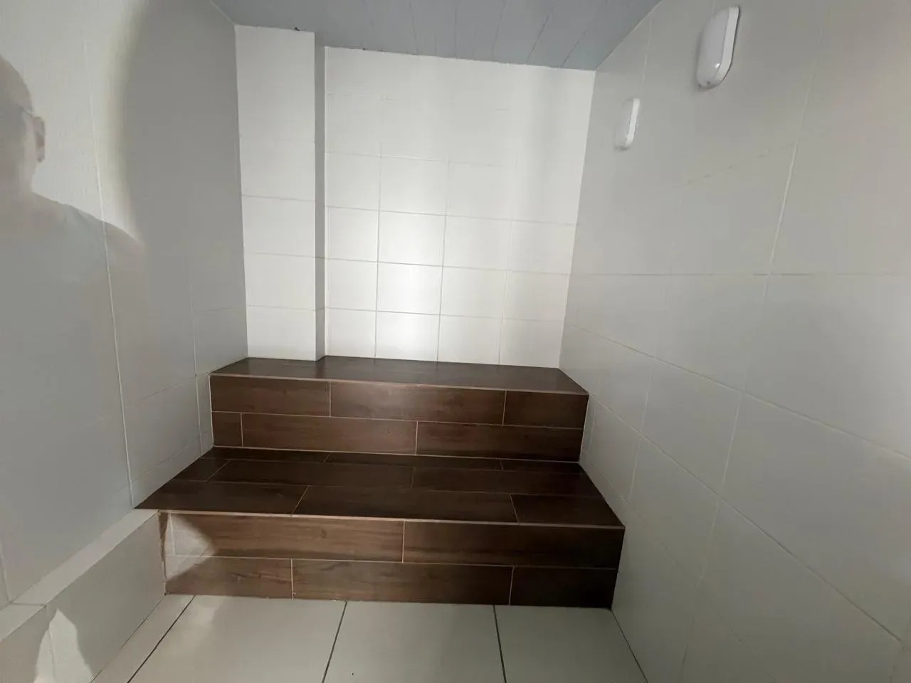 Walk-in closet in a 2-bedroom apartment, 40 m² — photo 19