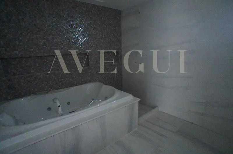 4-bedroom house with a bathtub in Rio de Janeiro — photo 6