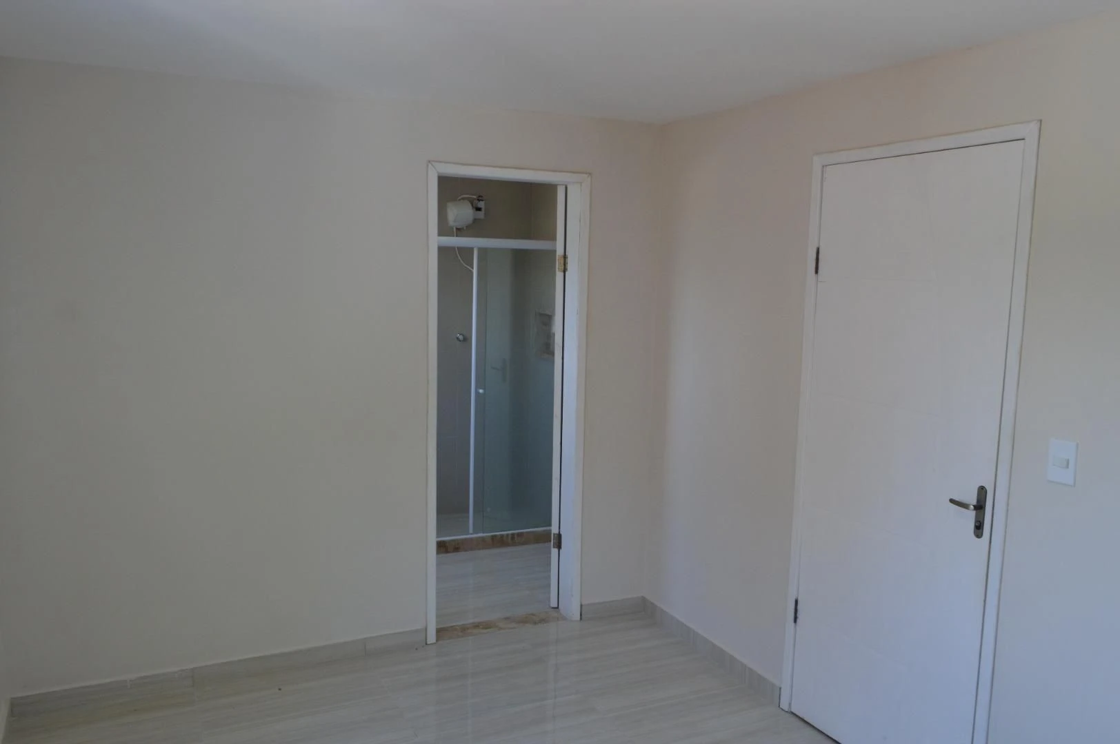 Ванна та 3 спальні: будинок 390 м² — photo 51