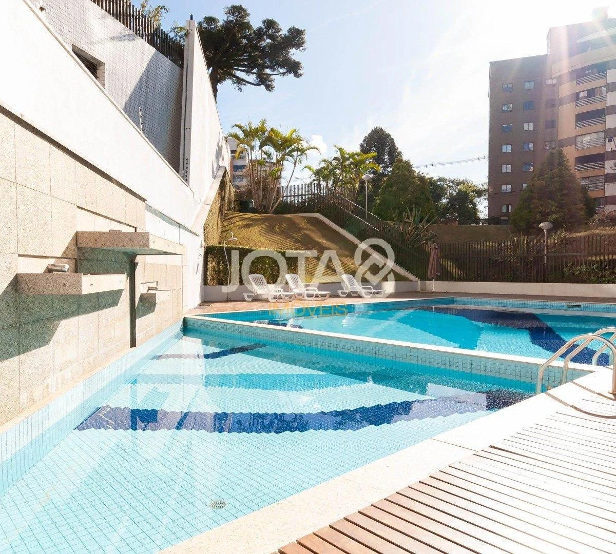 Apartment with 3 bedrooms, 1 en-suite and balcony — photo 21