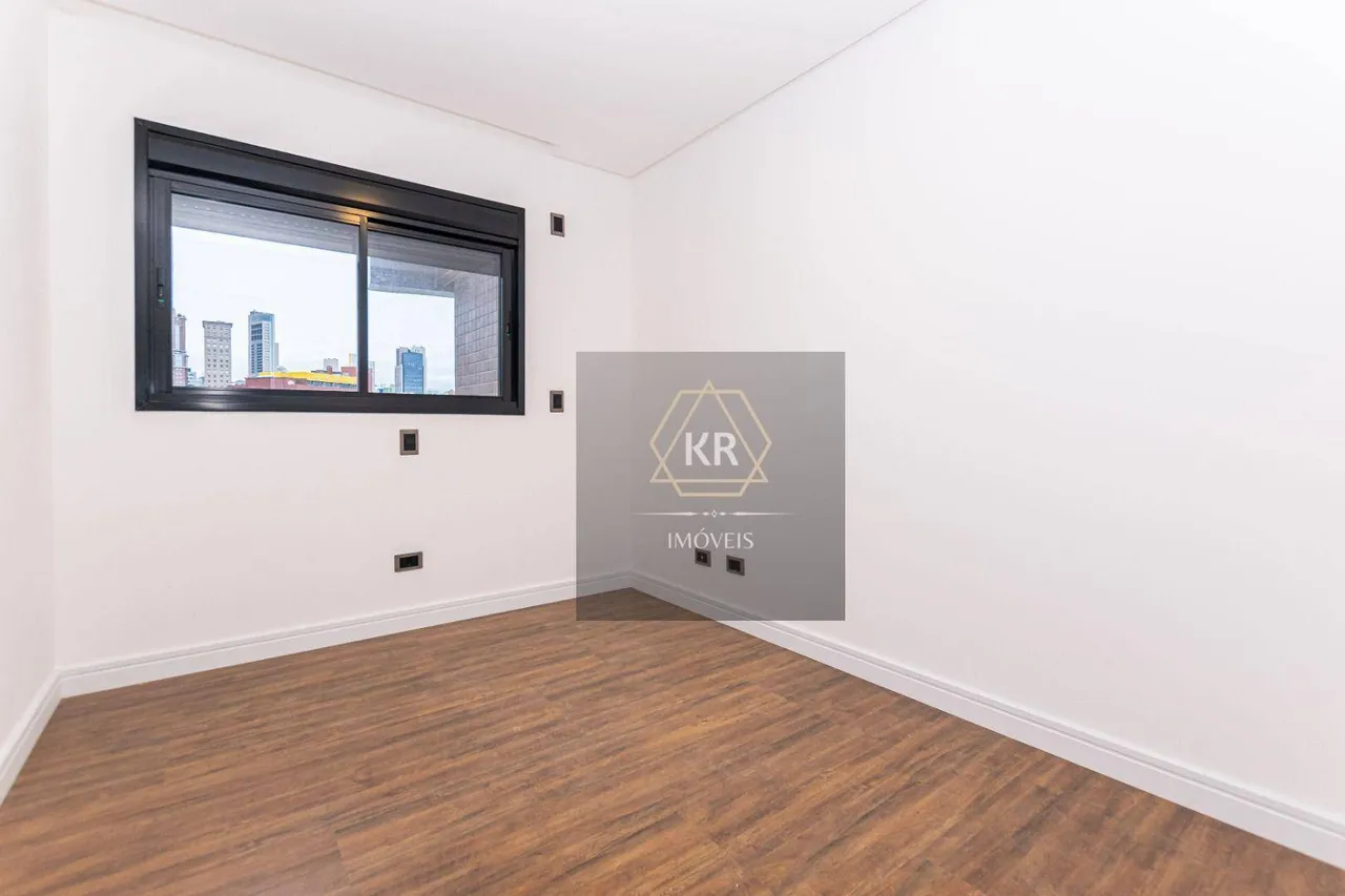 3-bedroom apartment with a private BBQ area — photo 12