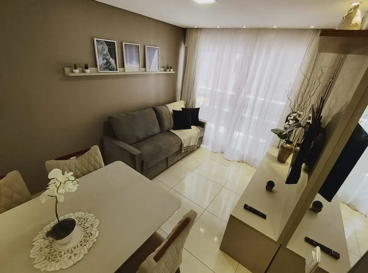 Apartamento amueblado de 2 dormitorios con cocina abierta