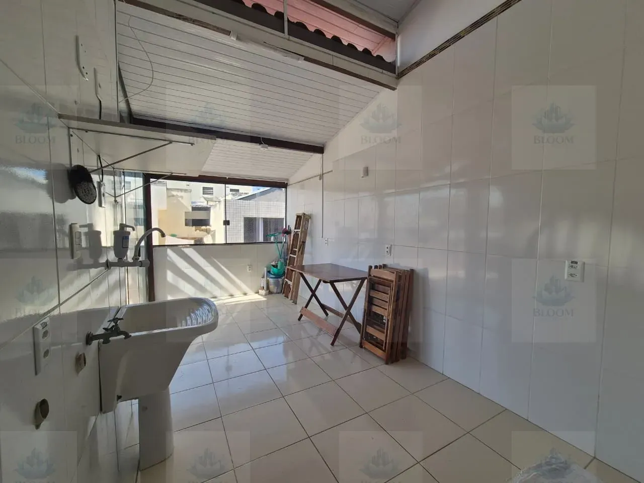 380 m² apartment with 3 bedrooms, 4 bathrooms — photo 26