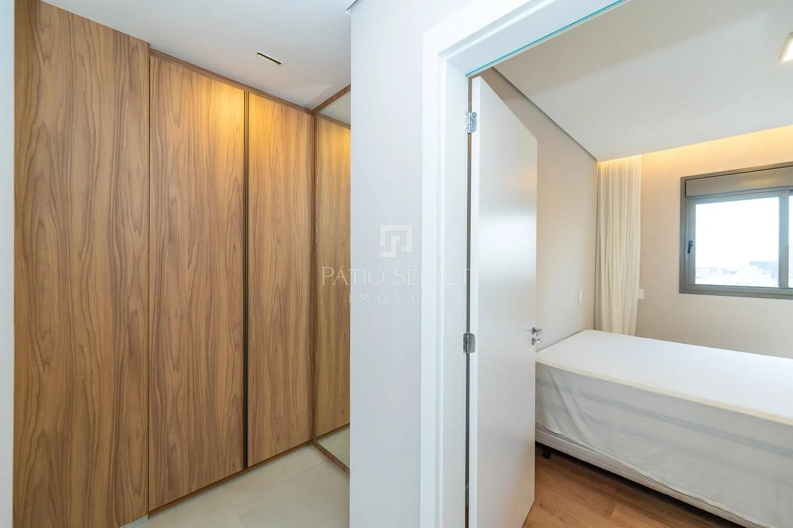 220 m² apartment with 3 en-suite bedrooms and 2 parking — photo 30