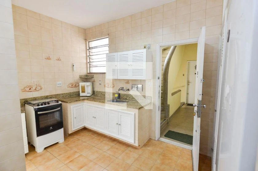 110 m² apartment with a washing machine and a home office — photo 13