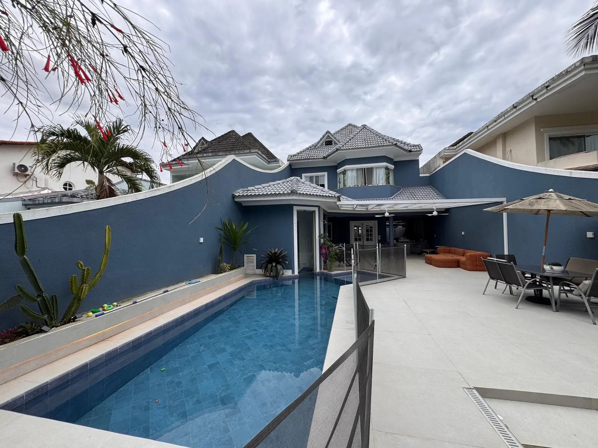 Furnished house, 550 m², with a bathtub — photo 14