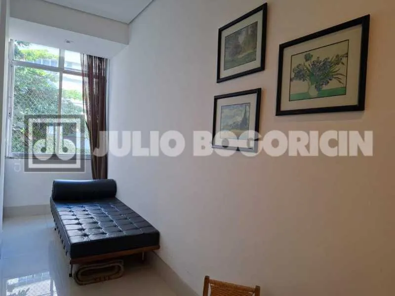 Unfurnished apartment with open-plan kitchen and 2 bedrooms — photo 10