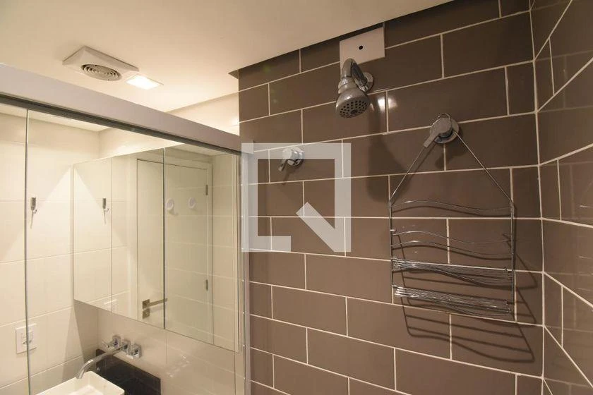 Apartamento amueblado de 1 dormitorio y cocina abierta — photo 18