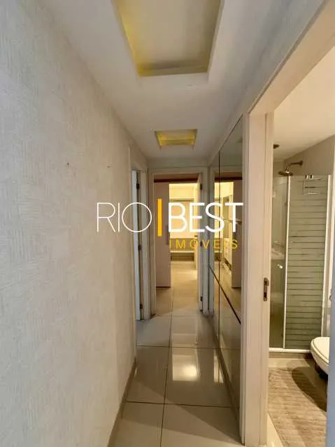 2-bedroom apartment with a glass-enclosed balcony — photo 11