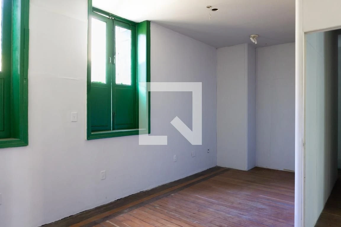 Rental house with 5 bedrooms and a closed kitchen room — photo 62