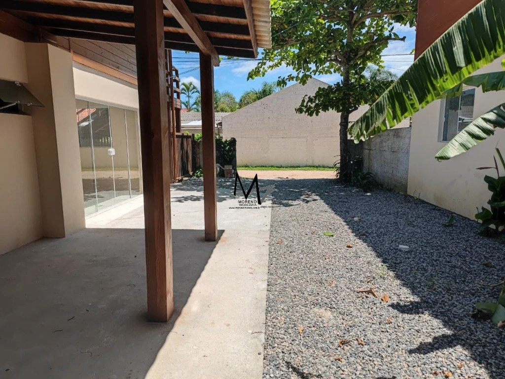2-bedroom, 100 m² house in Florianópolis — photo 11
