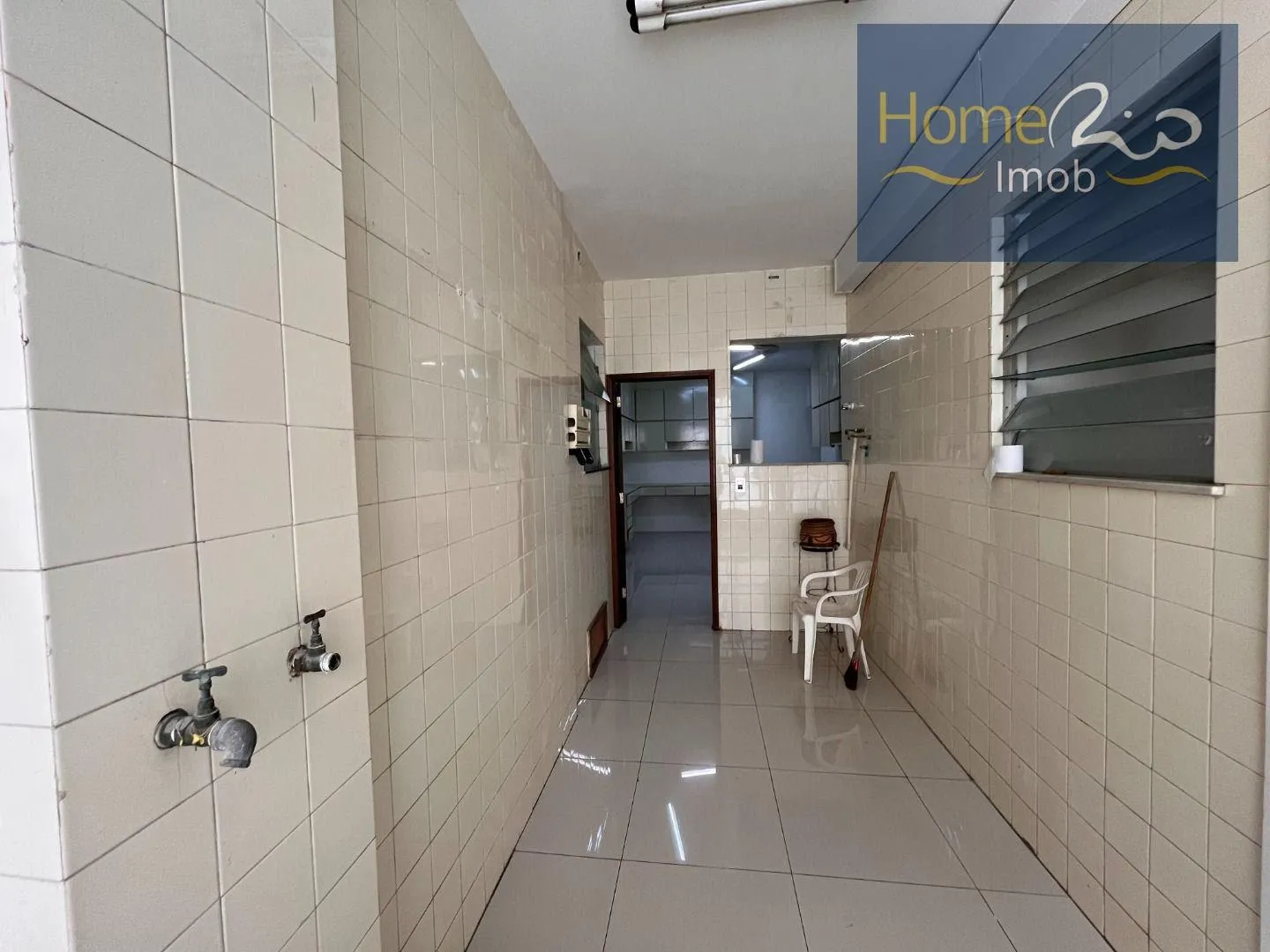 3-bedroom apartment with 2 bathrooms and included parking — photo 34