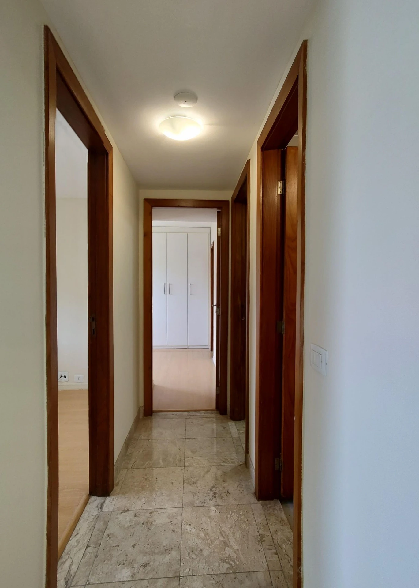 99 m² apartment with a water view and a washing machine — photo 31