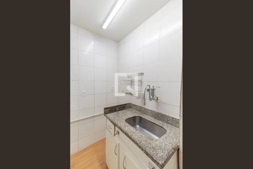 Apartment, 32 m², with wood or laminate floors