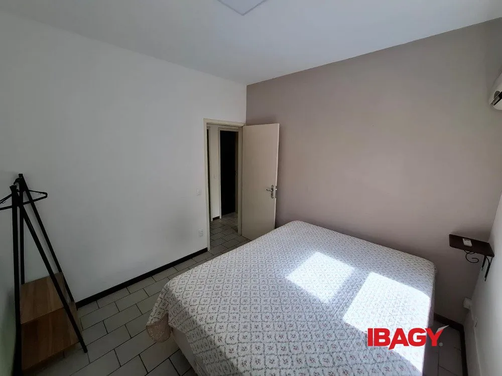 3-bedroom house with 1 bathroom and a gas kitchen — photo 16
