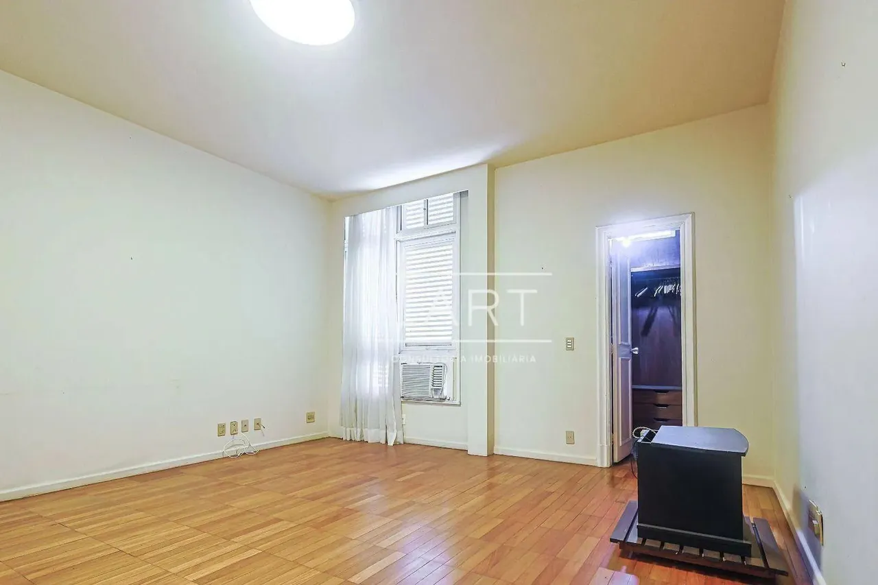 4-bedroom apartment with built-in wardrobes — photo 5